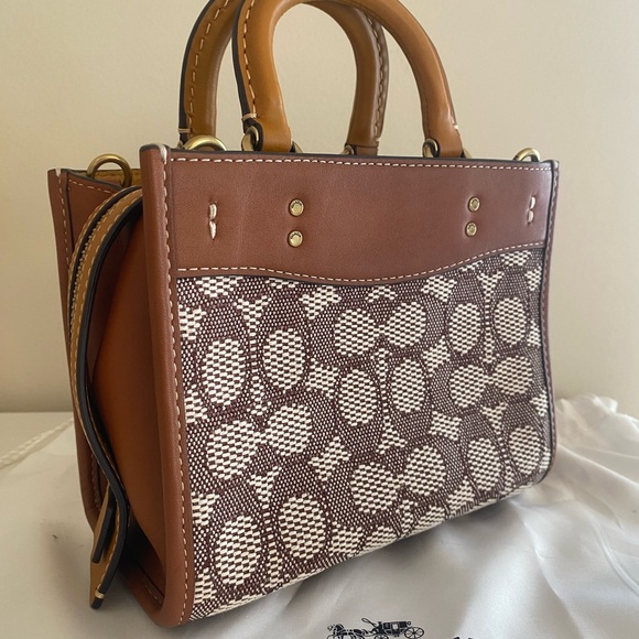 COACH 1941 Rogue 17 / Signature Textile Jacquard / Duck Motif - Picture 5 of 16